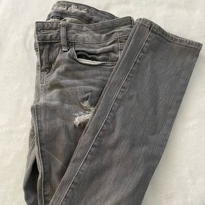 American eagle gray distressed skinny jeans size 0